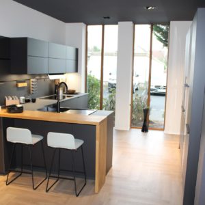 Schueller Designkueche Smartglas Schwarz